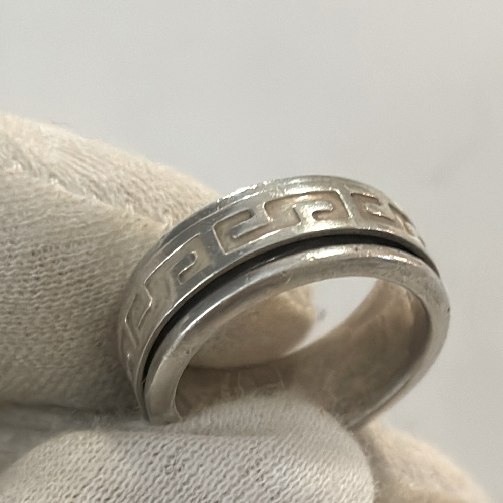 Vintage Sterling 925 Mexico band with etch design size 6